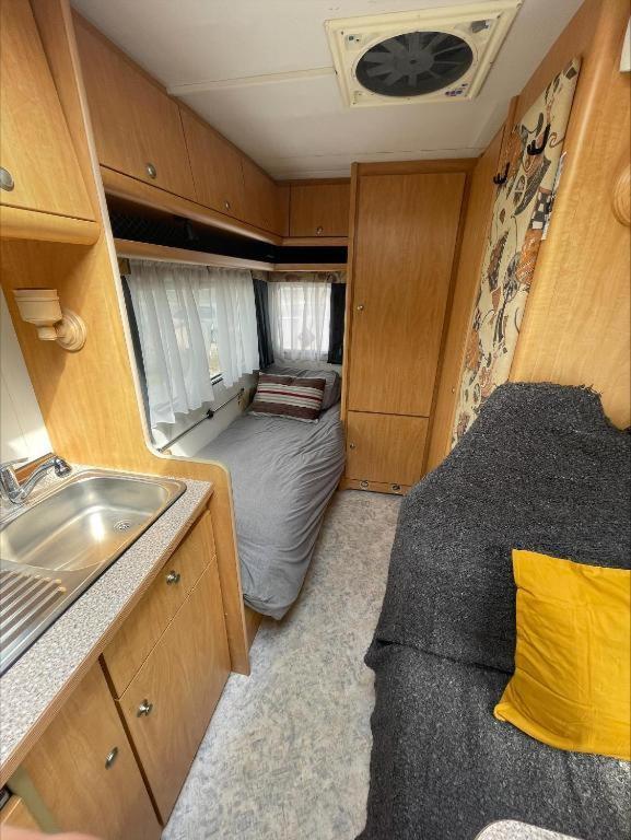 The Cosy Camper At Rockfield Park Hotel Galway Exterior photo